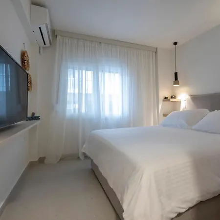 Faedra Cozy @ Megaron Apartment